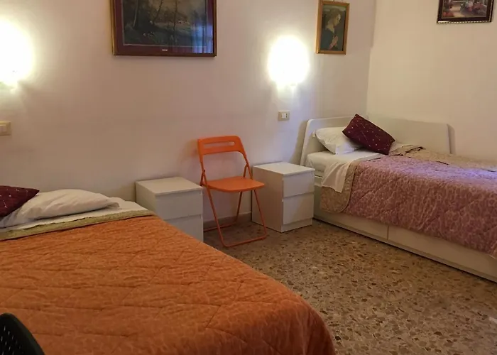 Hotel A Casa Doina Airport Pisa